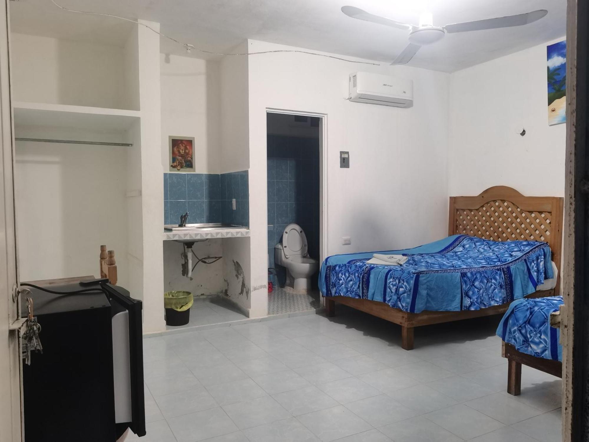 בקאלאר Blue Hotel מראה חיצוני תמונה